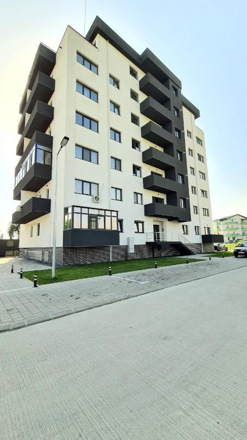 Bright Stylish Apartment In Pitesti Piteşti Exterior foto